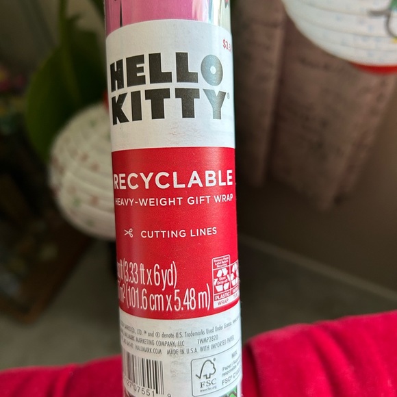 Sanrio & Friends Christmas Gift Wrap - Picture 6 of 6